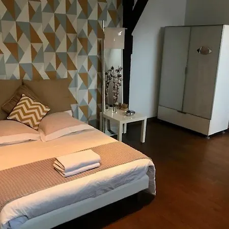 Duplex Cosy Au Coeur De Nancy, 3 Spacieuses, Parking Et Tous Services Inclus - Fr-1-584-341 Appartement Nancy